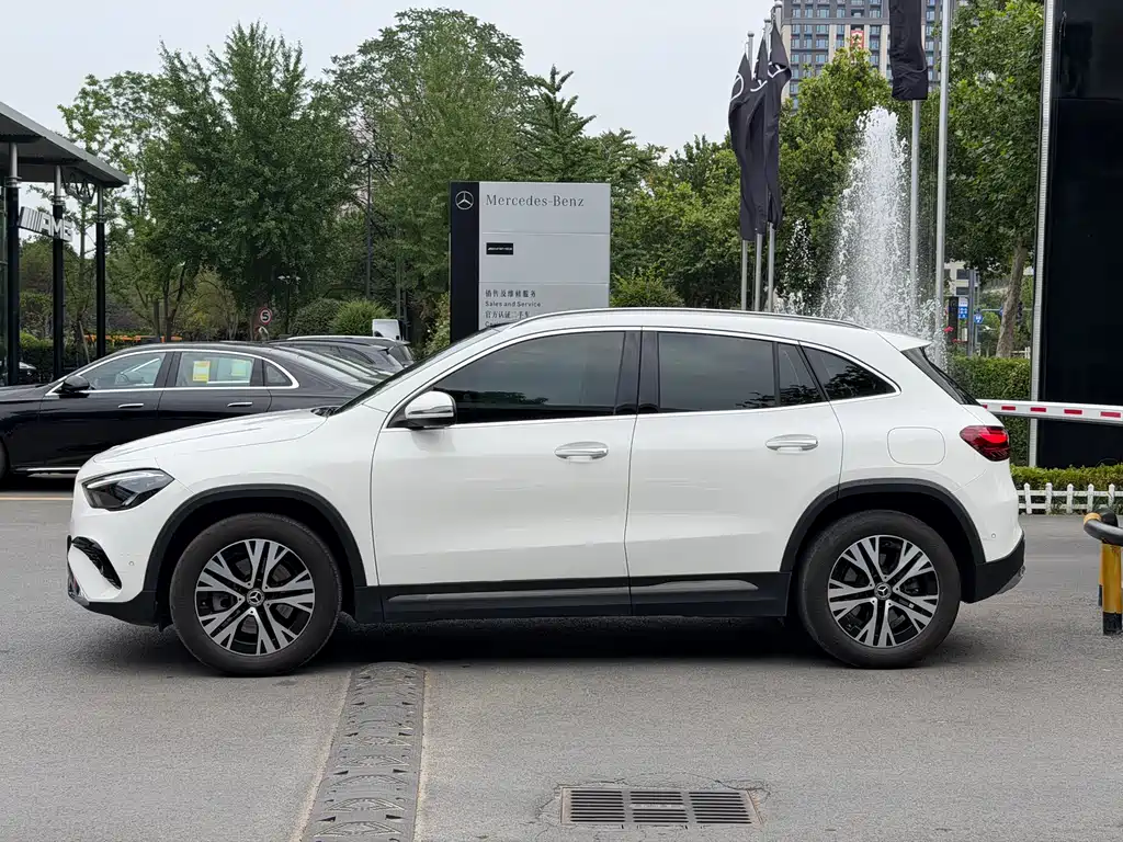 Mercedes-Benz GLA 2025 — фото 8