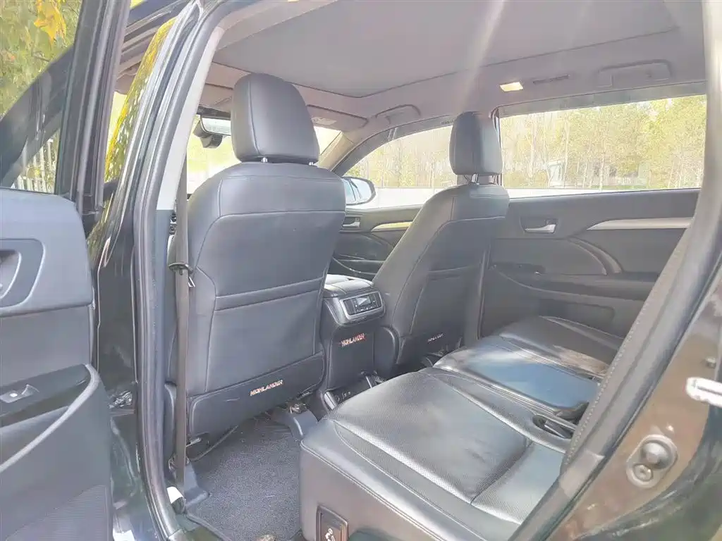 Toyota Highlander 2020 — фото 14
