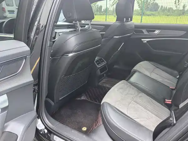 Audi A6L 2023