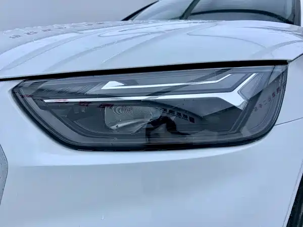 Audi Q5L 2022