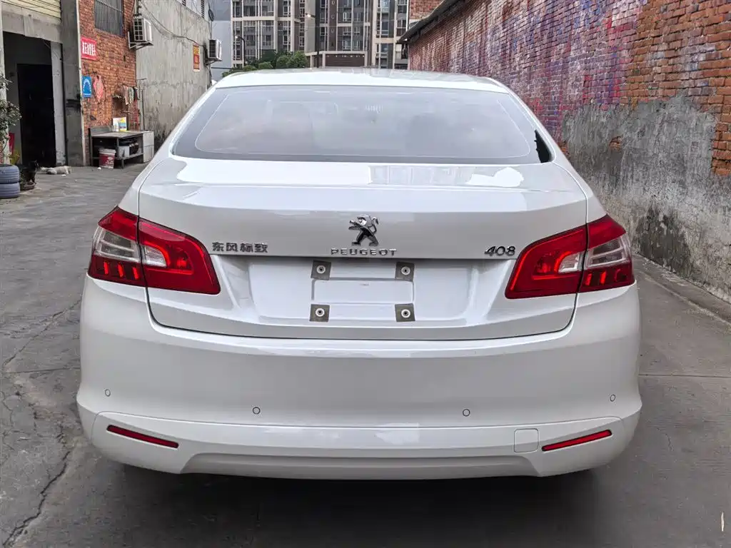 Peugeot 408 2015 — фото 6