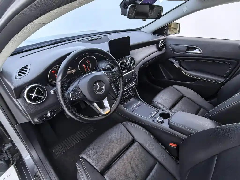 Mercedes-Benz GLA 2019 — фото 13