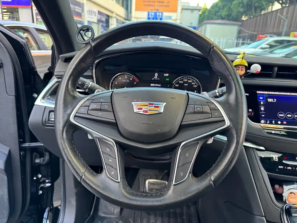 Cadillac XT5 2024 — фото 13