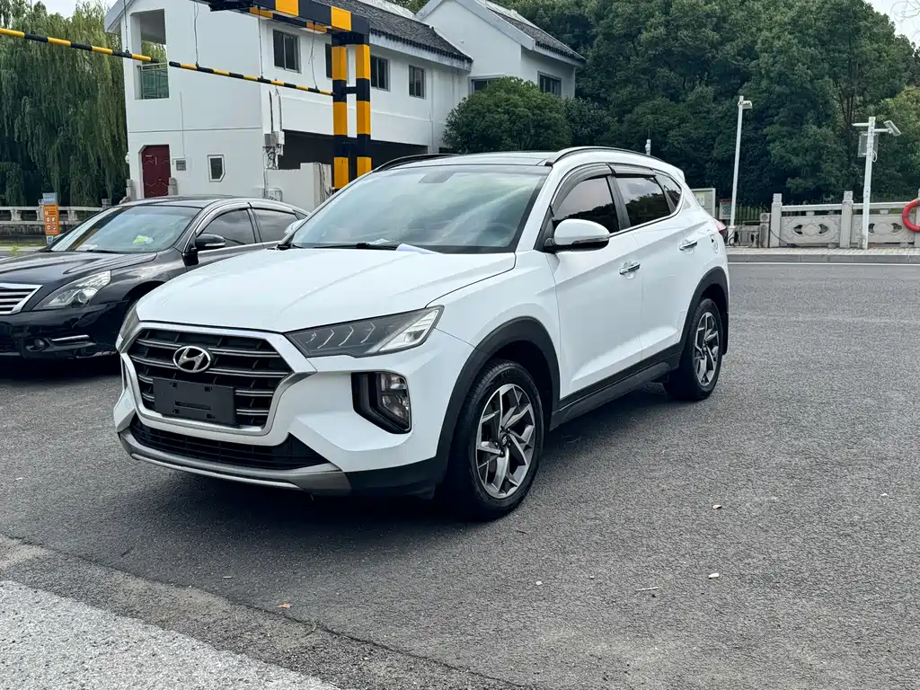 Hyundai Tucson 2019 — фото 3