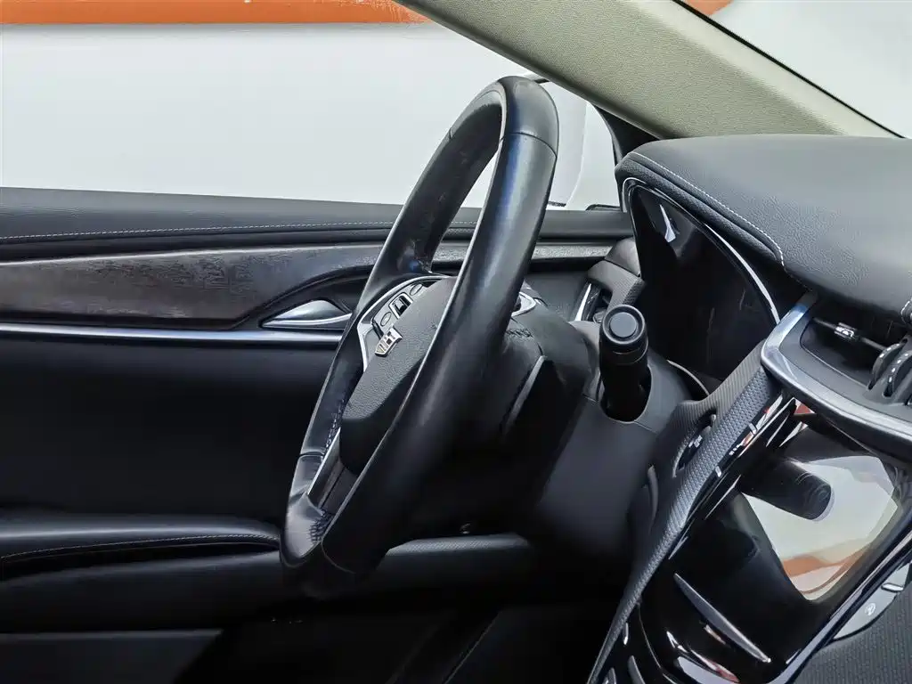 Cadillac XTS 2020 — фото 22