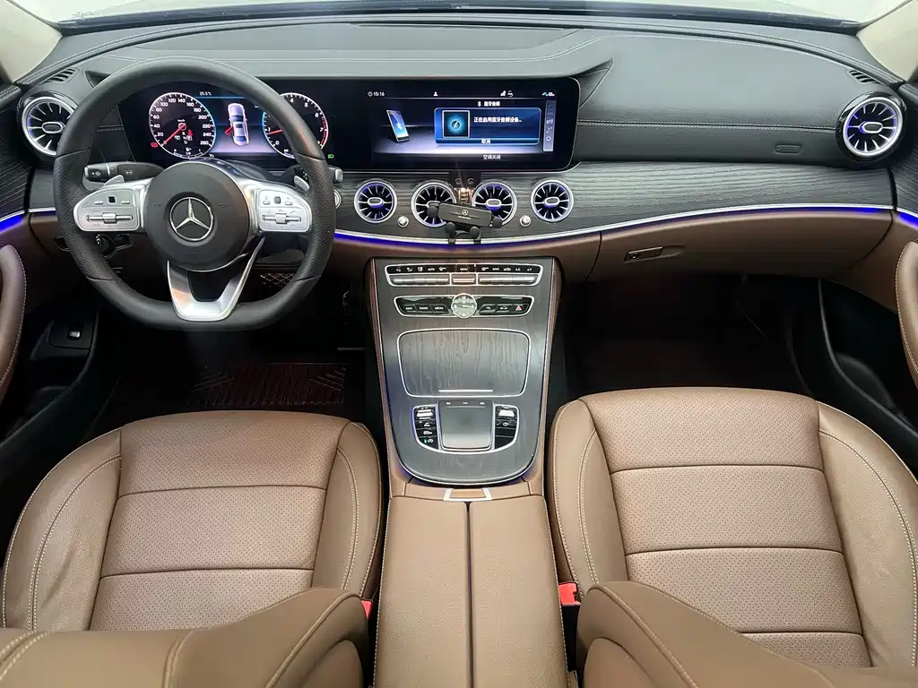 Mercedes-Benz E-Class 2020 — фото 14