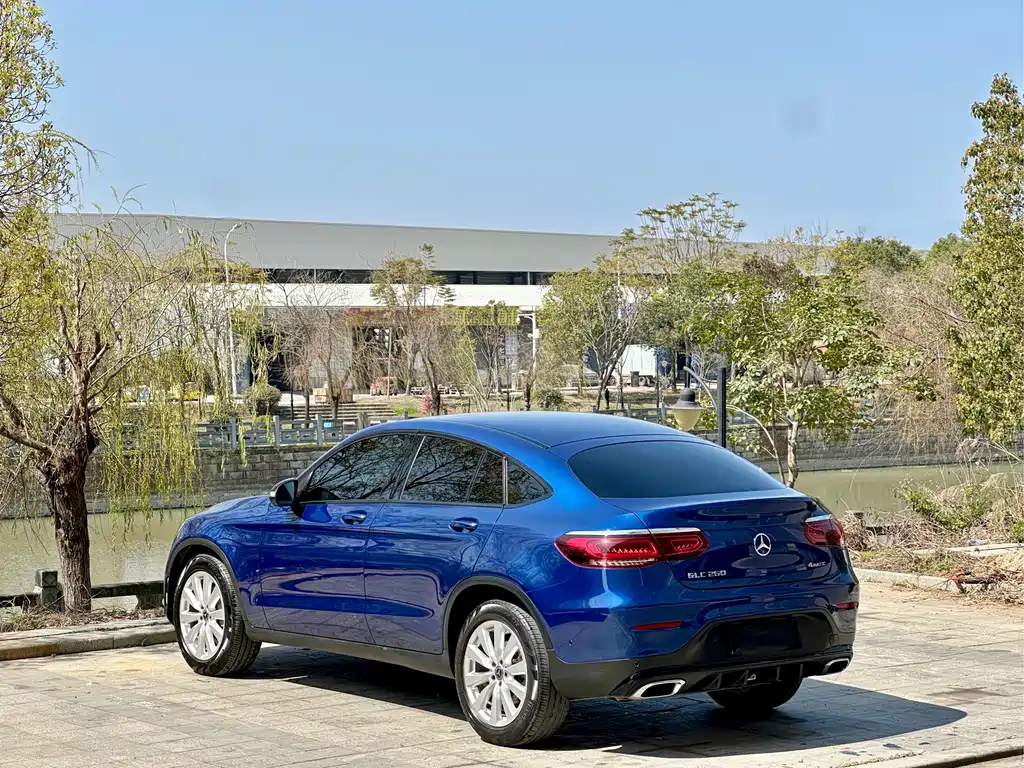 Mercedes-Benz GLC Coupe 2020 — фото 6