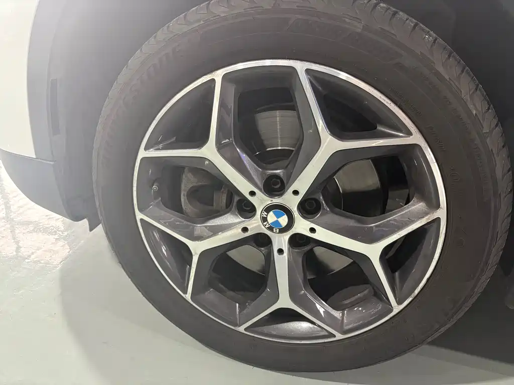 BMW X1 2019 — фото 15