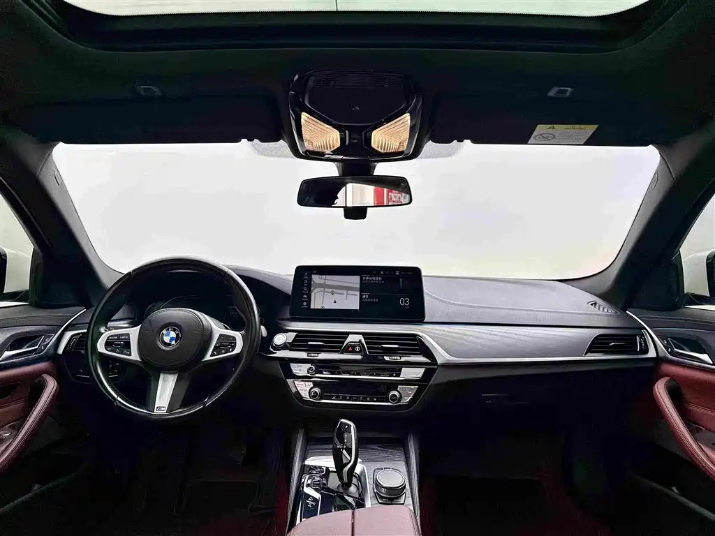 BMW 5 Series New Energy 2021 — фото 8