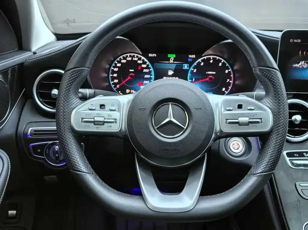 Mercedes-Benz C-Class 2020 — фото 15