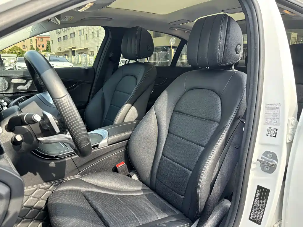 Mercedes-Benz C-Class 2020 — фото 18