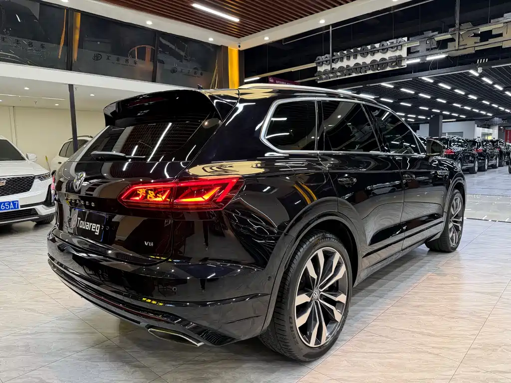 Volkswagen Touareg 2019 — фото 4