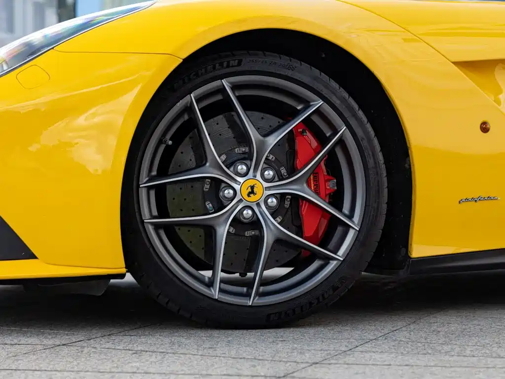 Ferrari F12berlinetta 2015 — фото 8