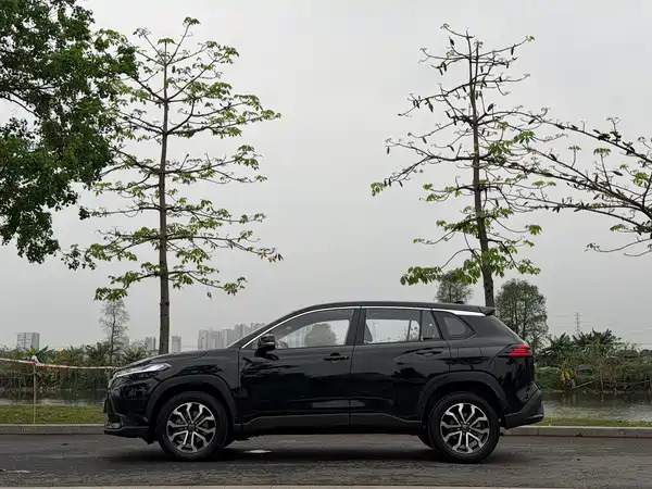 Toyota Frontlander 2026