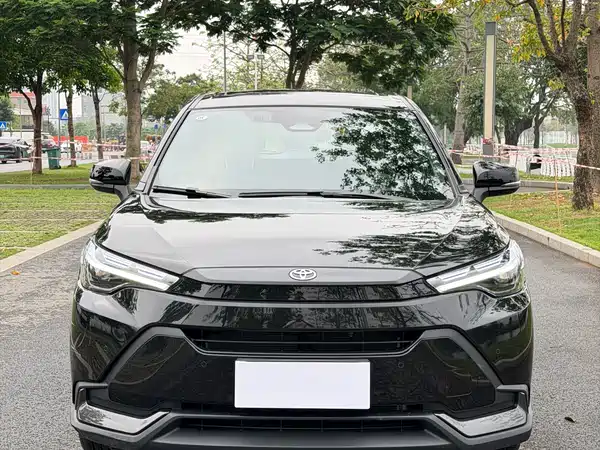 Toyota Frontlander 2026