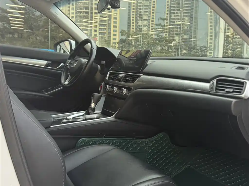Honda Accord 2023 — фото 12