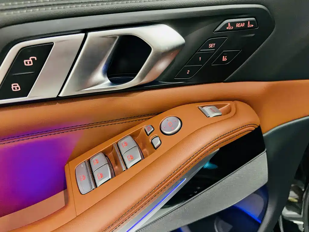 BMW X7 2023 — фото 10