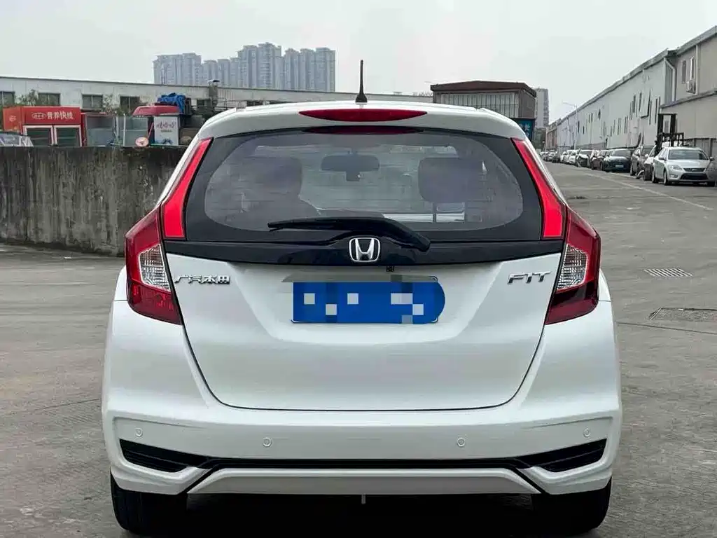Honda Fit 2018 — фото 8