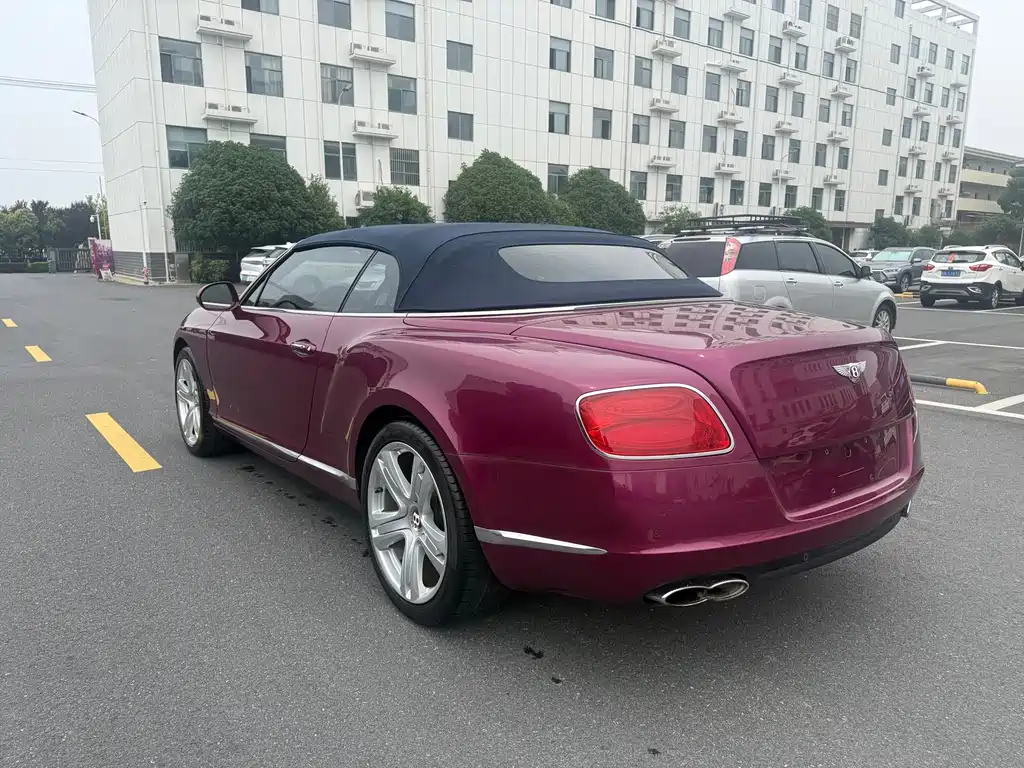 Bentley Continental 2014 — фото 9