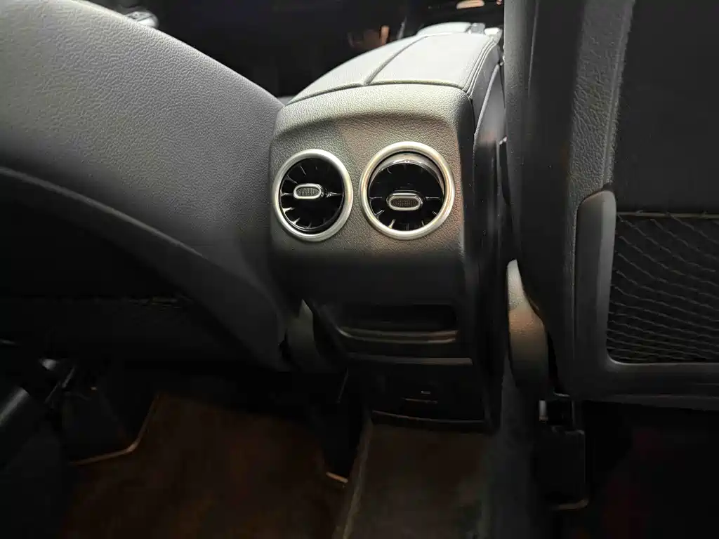 Mercedes-Benz GLA 2023 — фото 21