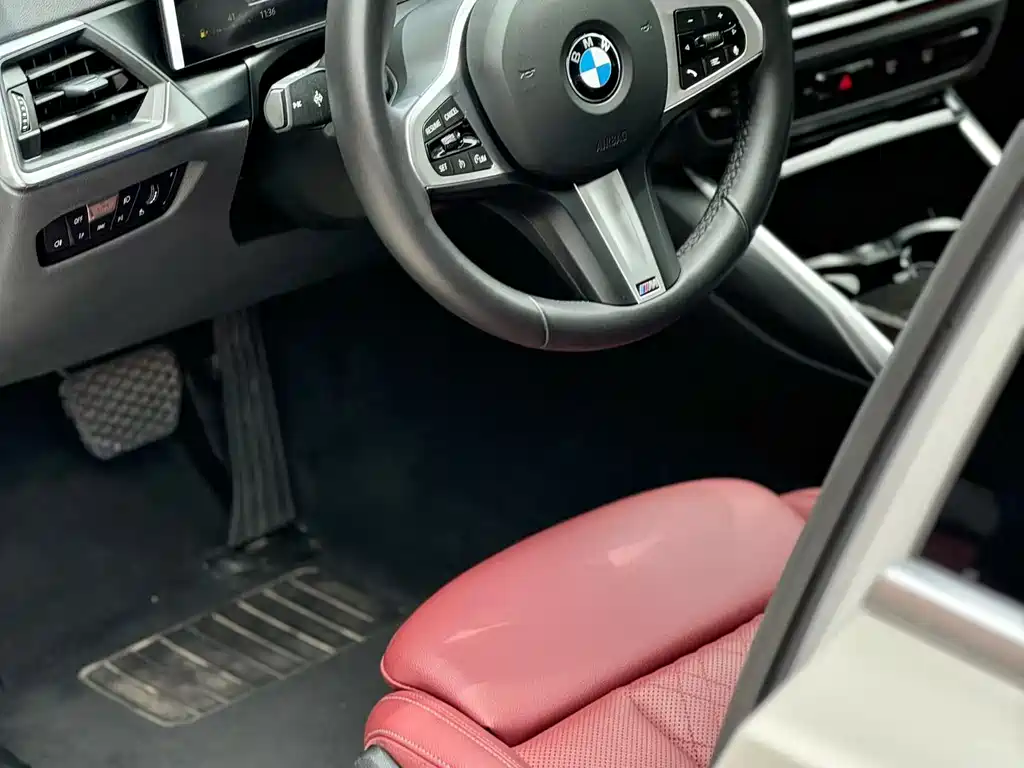 BMW 3 Series 2024 — фото 13