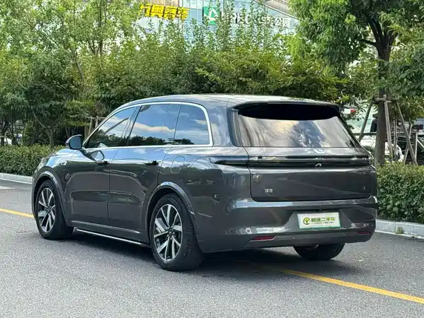 Li Auto L8 2024