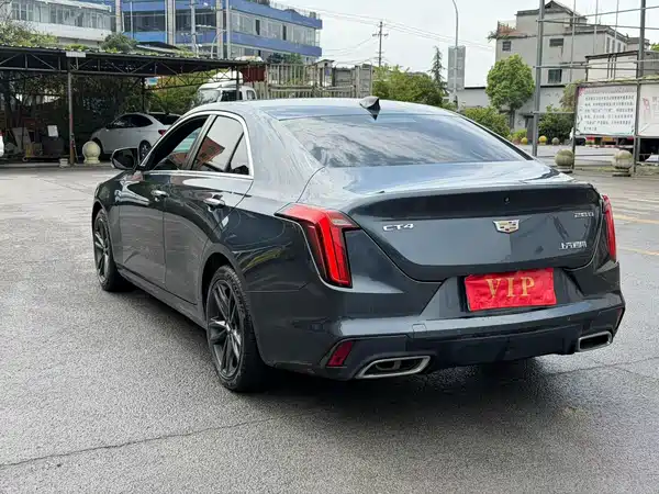 Cadillac CT4 2021