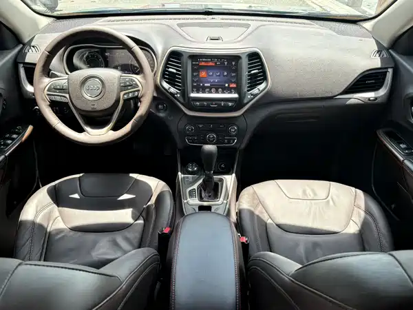 Jeep Cherokee 2015