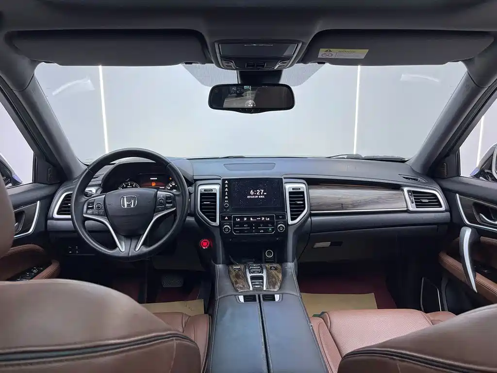 Honda UR-V 2017 — фото 16
