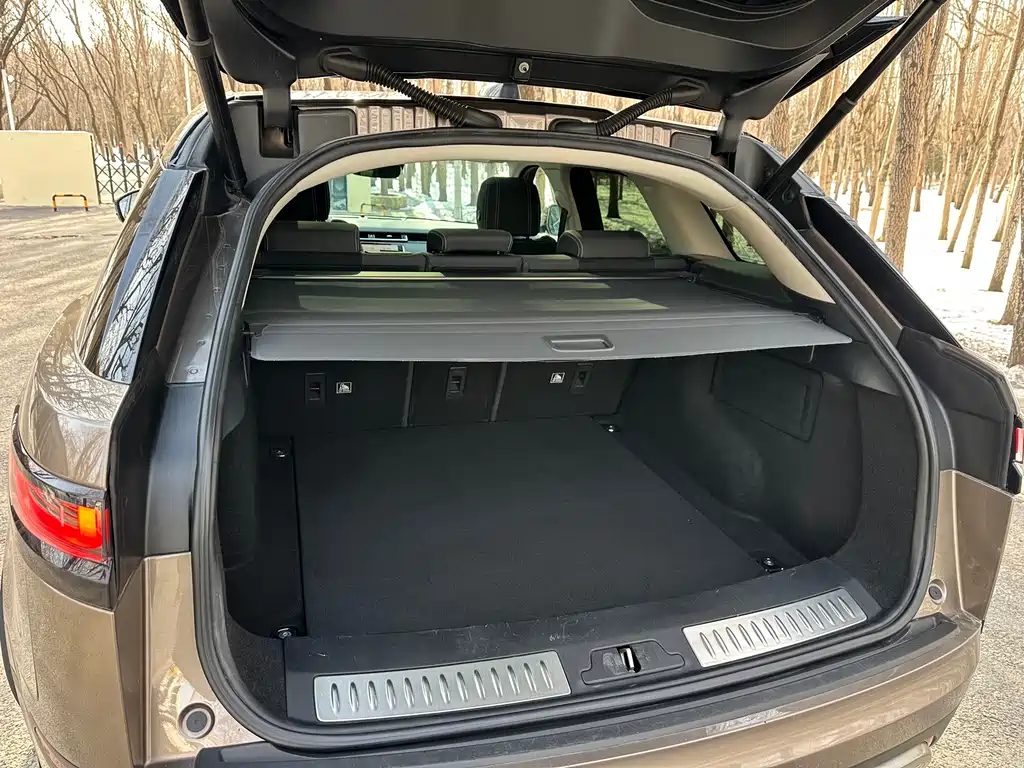 Land Rover Velar 2019 — фото 22