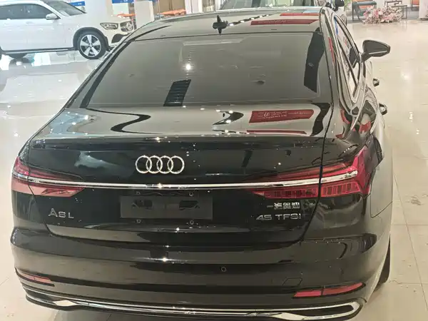 Audi A6L 2023