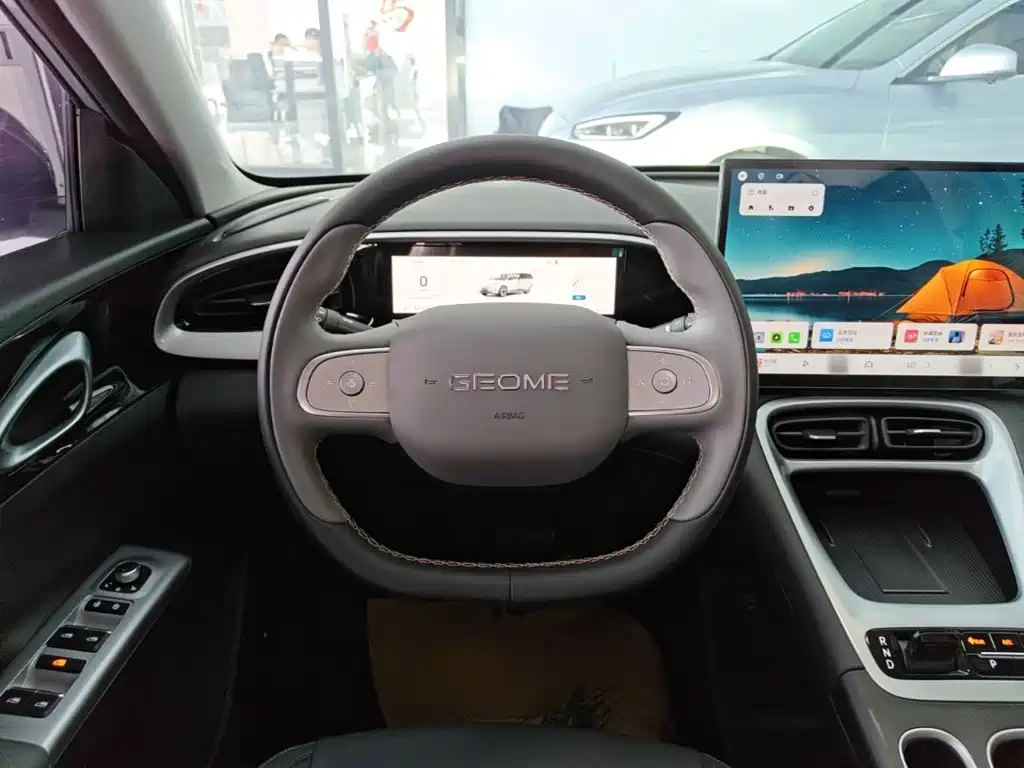 Geely Galaxy Starwish 2026 — фото 11