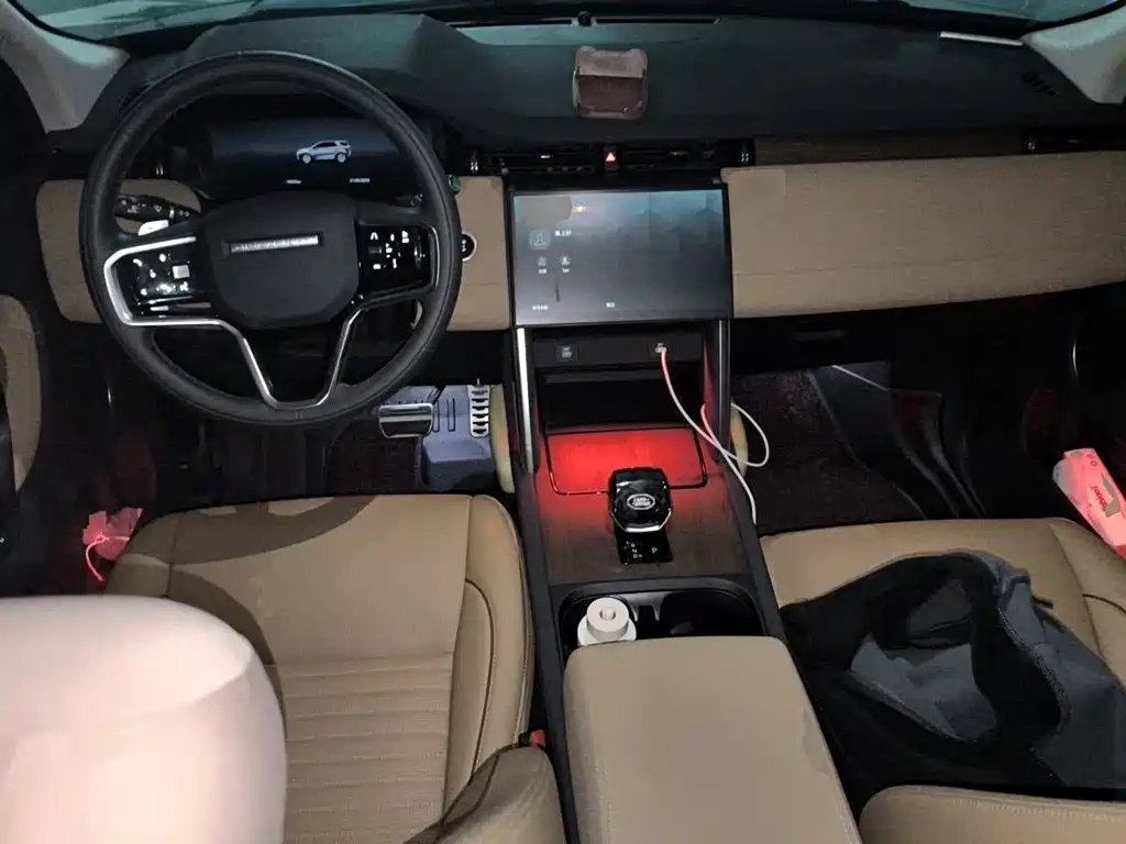 Land Rover Discovery Sport 2024 — фото 10