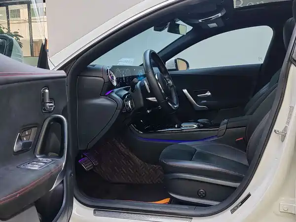 Mercedes-Benz CLA 2021