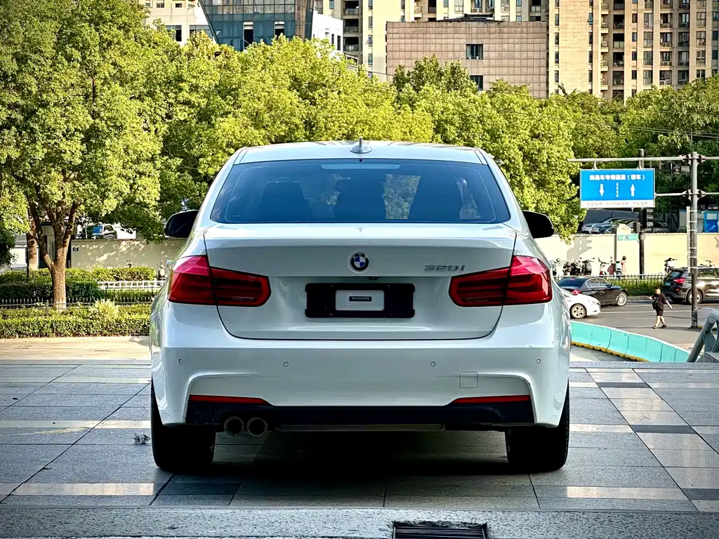 BMW 3 Series 2017