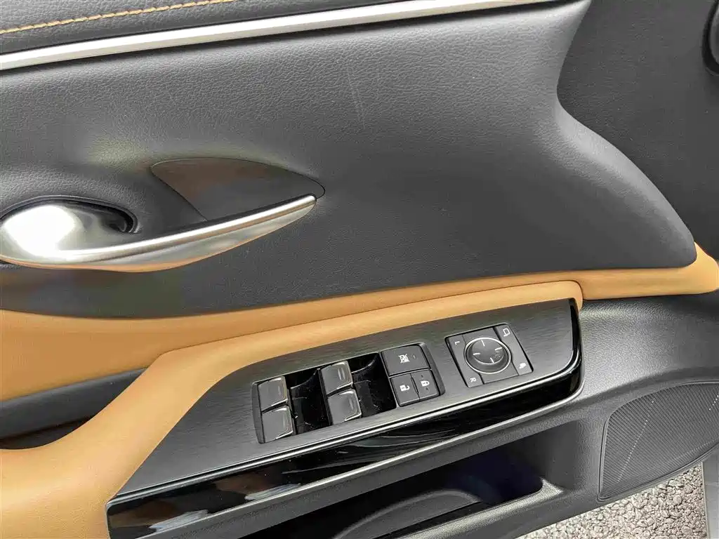 Lexus ES 2024 — фото 11