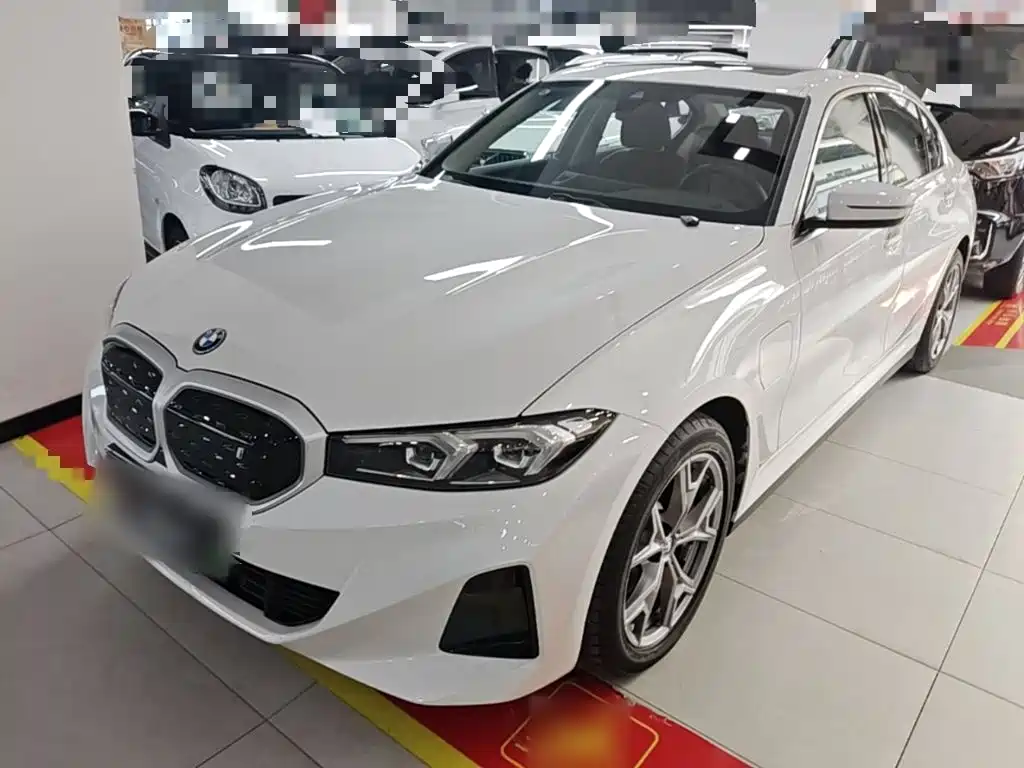BMW i3 2024 — фото 1