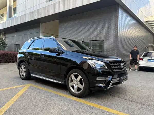 Mercedes-Benz M-Class 2015