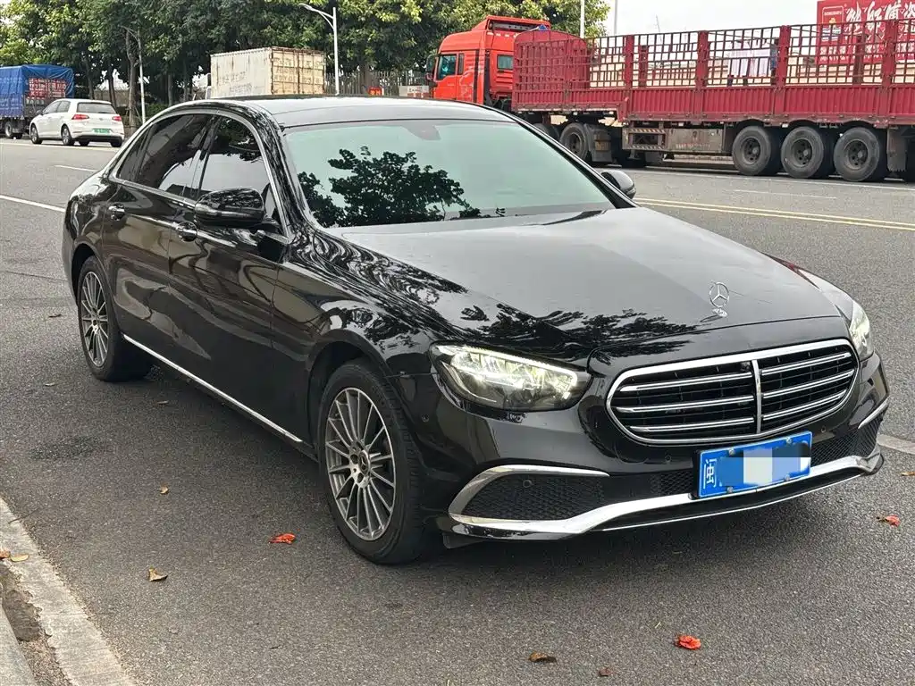 Mercedes-Benz E-Class 2023 — фото 3