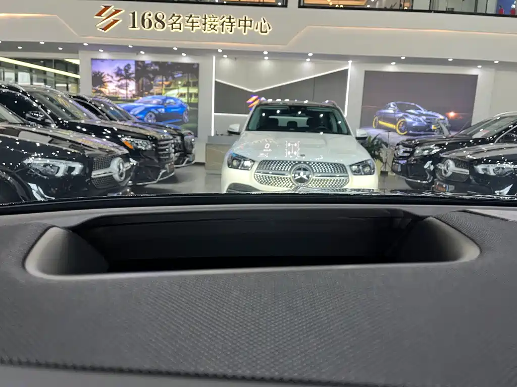 Mercedes-Benz GLE 2020 — фото 24