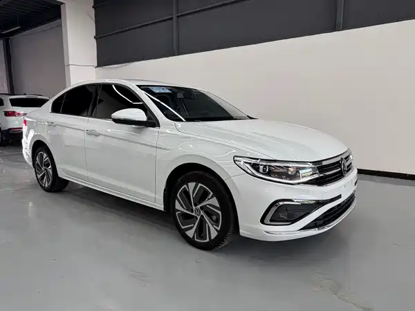Volkswagen Bora 2023