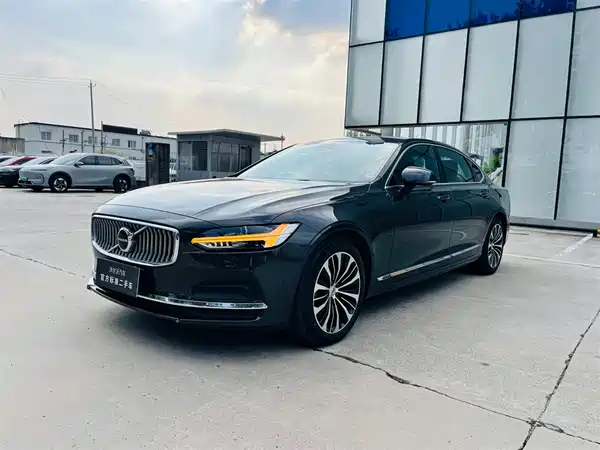 Volvo S90 2024