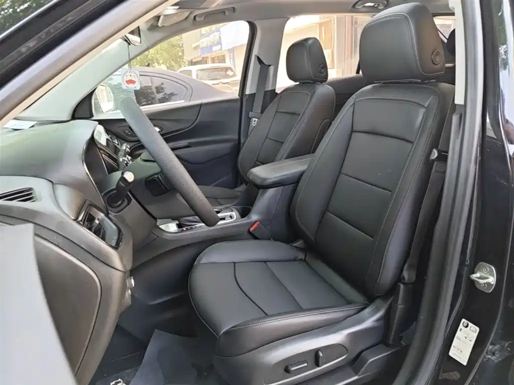Chevrolet Equinox 2021 — фото 15