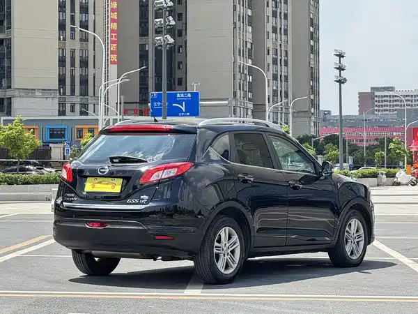 GAC Trumpchi GS5 2013