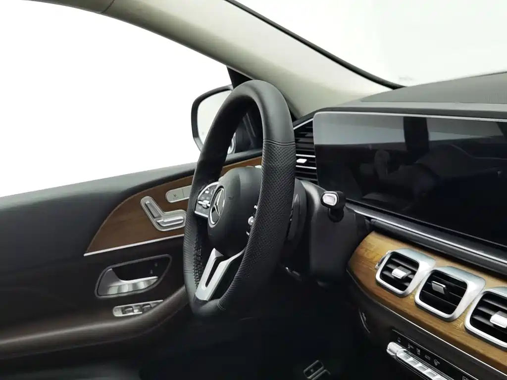 Mercedes-Benz GLE New Energy 2021 — фото 22