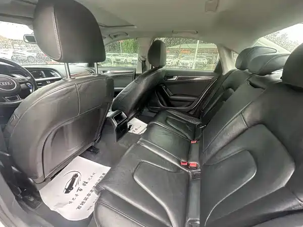 Audi A4L 2014