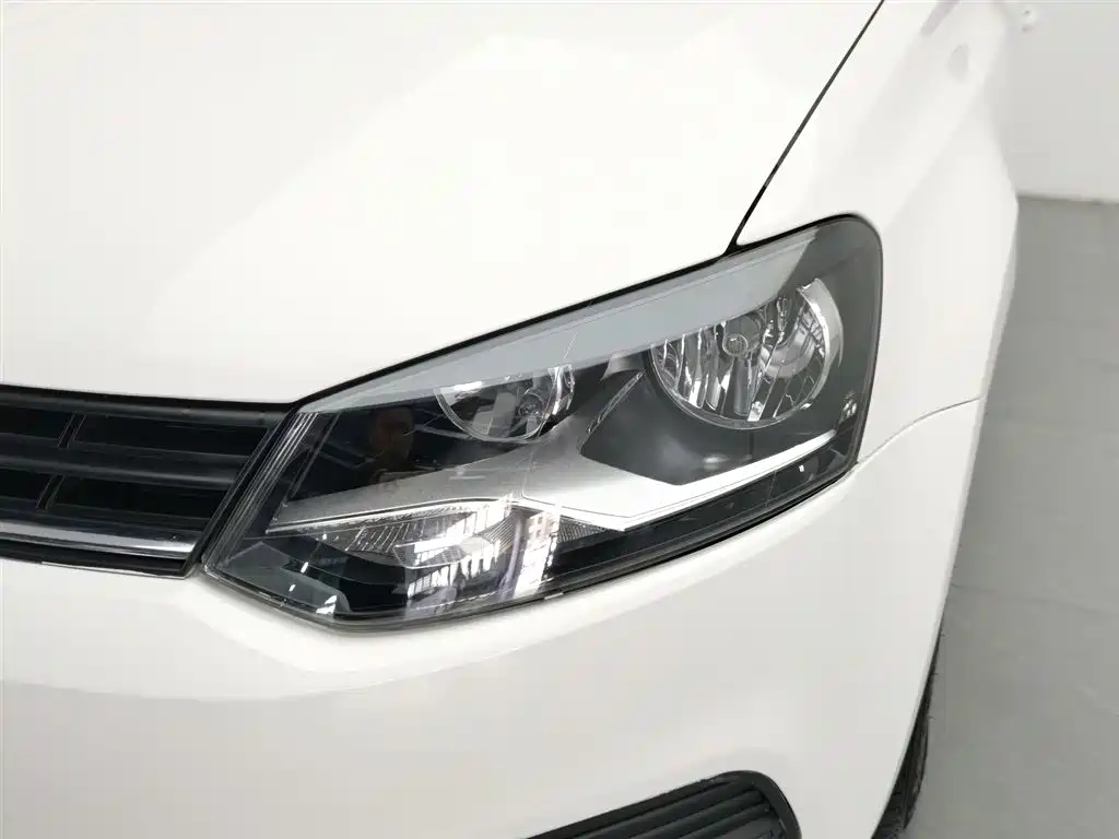 Volkswagen Polo 2017 — фото 7