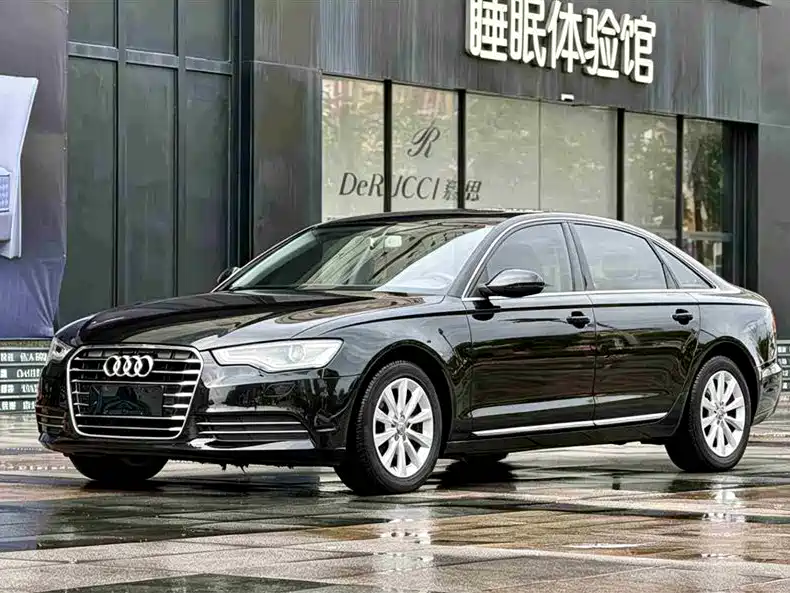 Audi A6L 2014 — фото 1