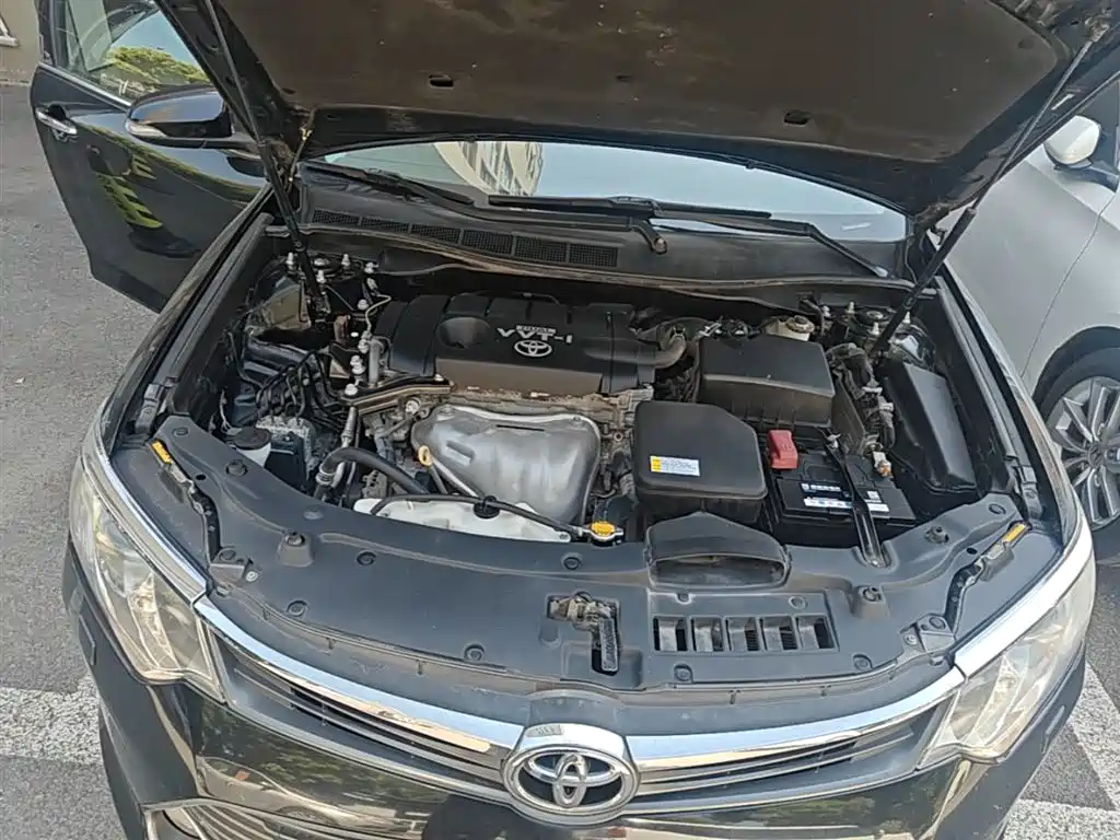 Toyota Camry 2016 — фото 20
