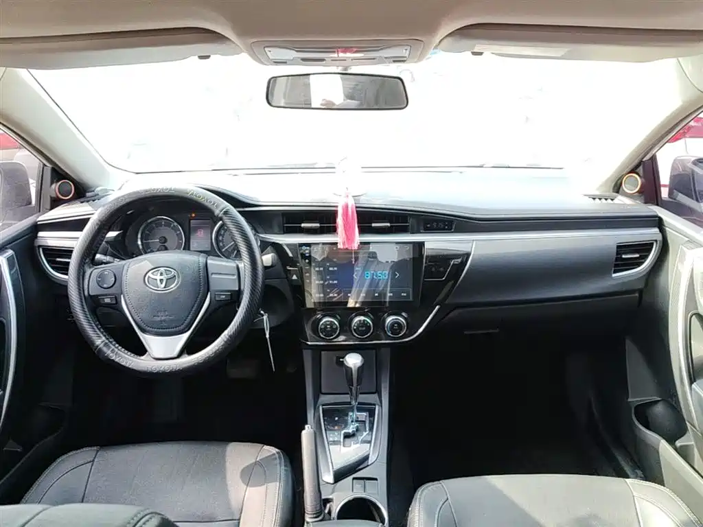 Toyota Corolla 2016 — фото 10